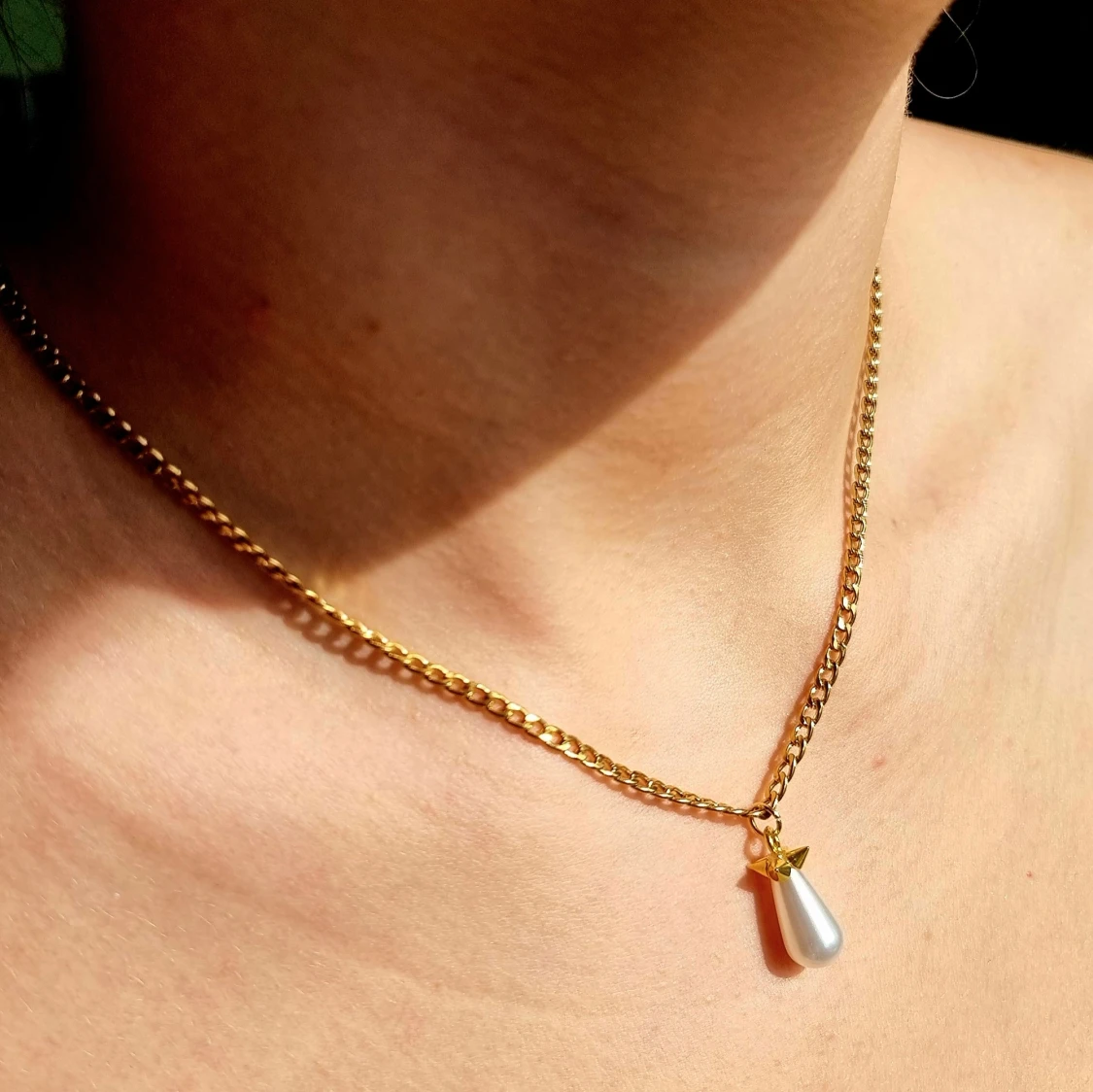 Handgjort halsband  - 1