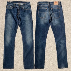 NUDIE JEANS - Tjena! Säljer dessa Nudie Jeans i modellen Tube Kelly med grymt fet fade✔️Storlek W28 L34✔️Skriv vid frågor✔️
