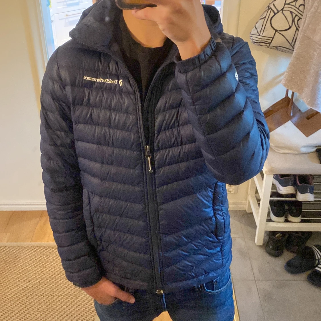 Mörkblå jacka från Peak Performance - 1