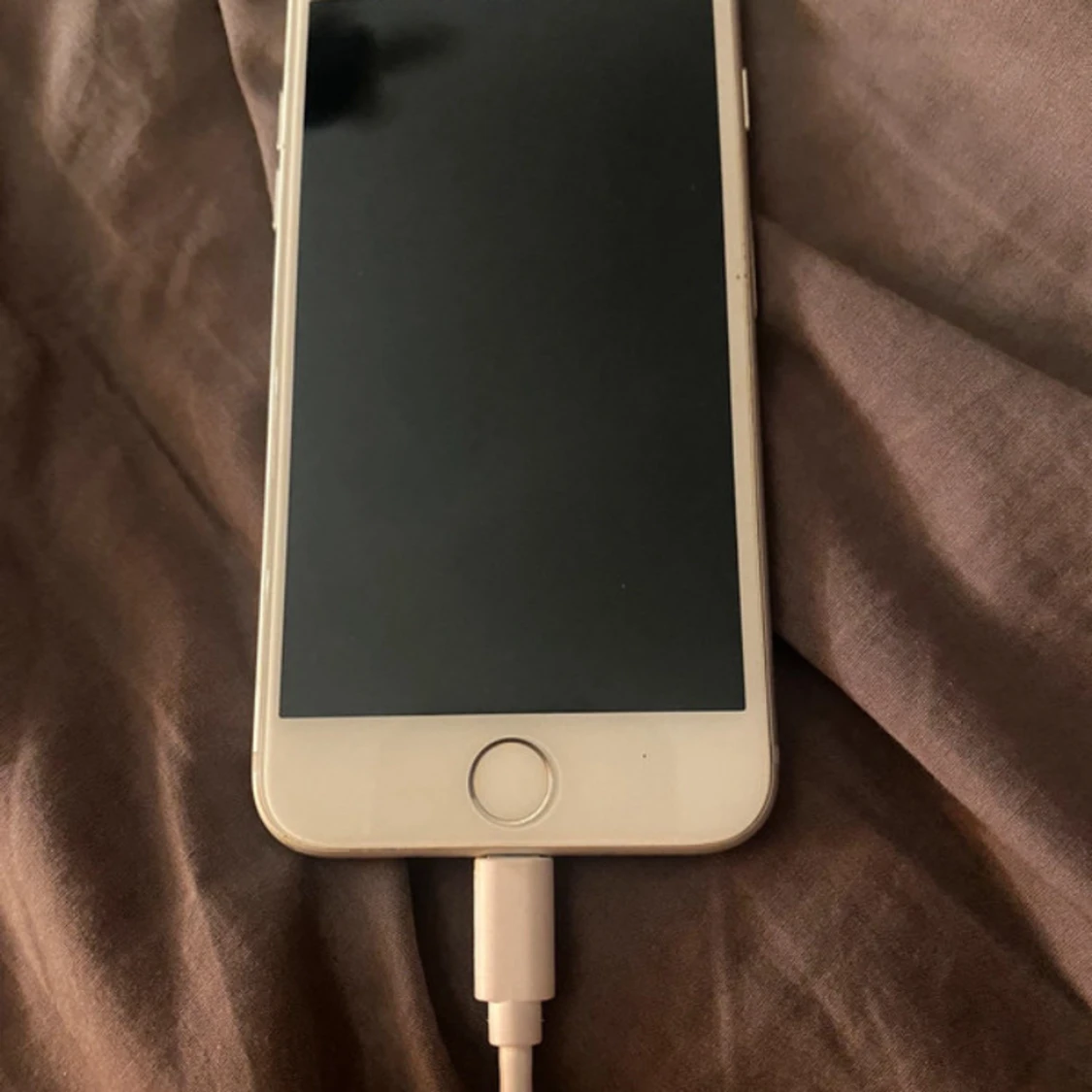 iPhone 7 128GB - 1