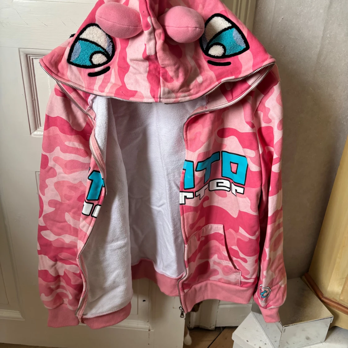 Kanto Starter rosa camo hoodie M - 4