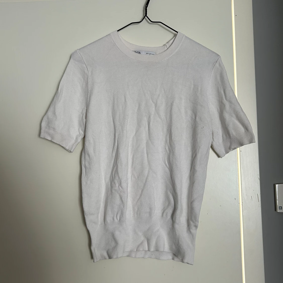 Vit kortärmad stickad tröja från Zara