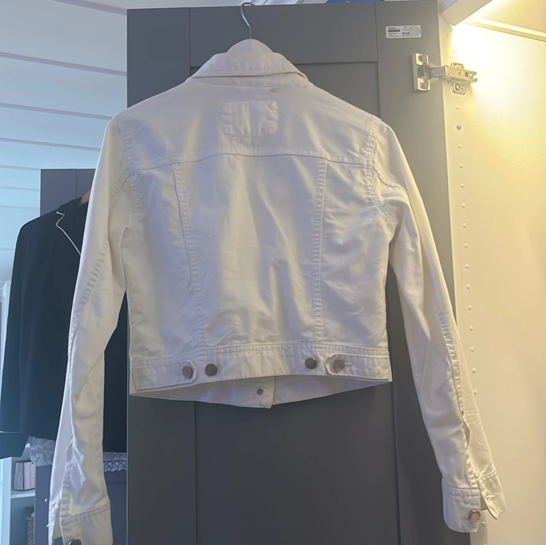 Vit jeansjacka från Lindex, stl 40 - 1