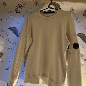 Cp company tröja  - Säljer en jätte fin cp company tröja till ett bra pris hör av er vid frågor!