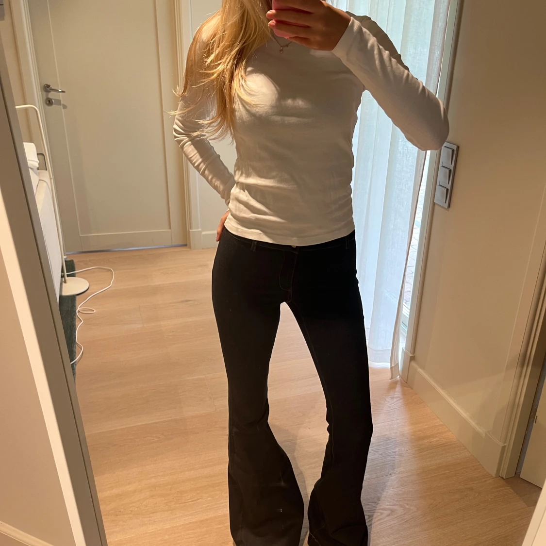 Mörkblå bootcut jeans - 1
