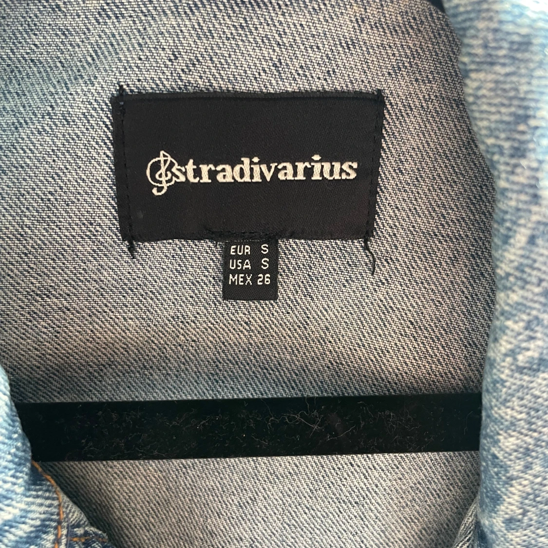Blå jeansjacka från Stradivarius - 2