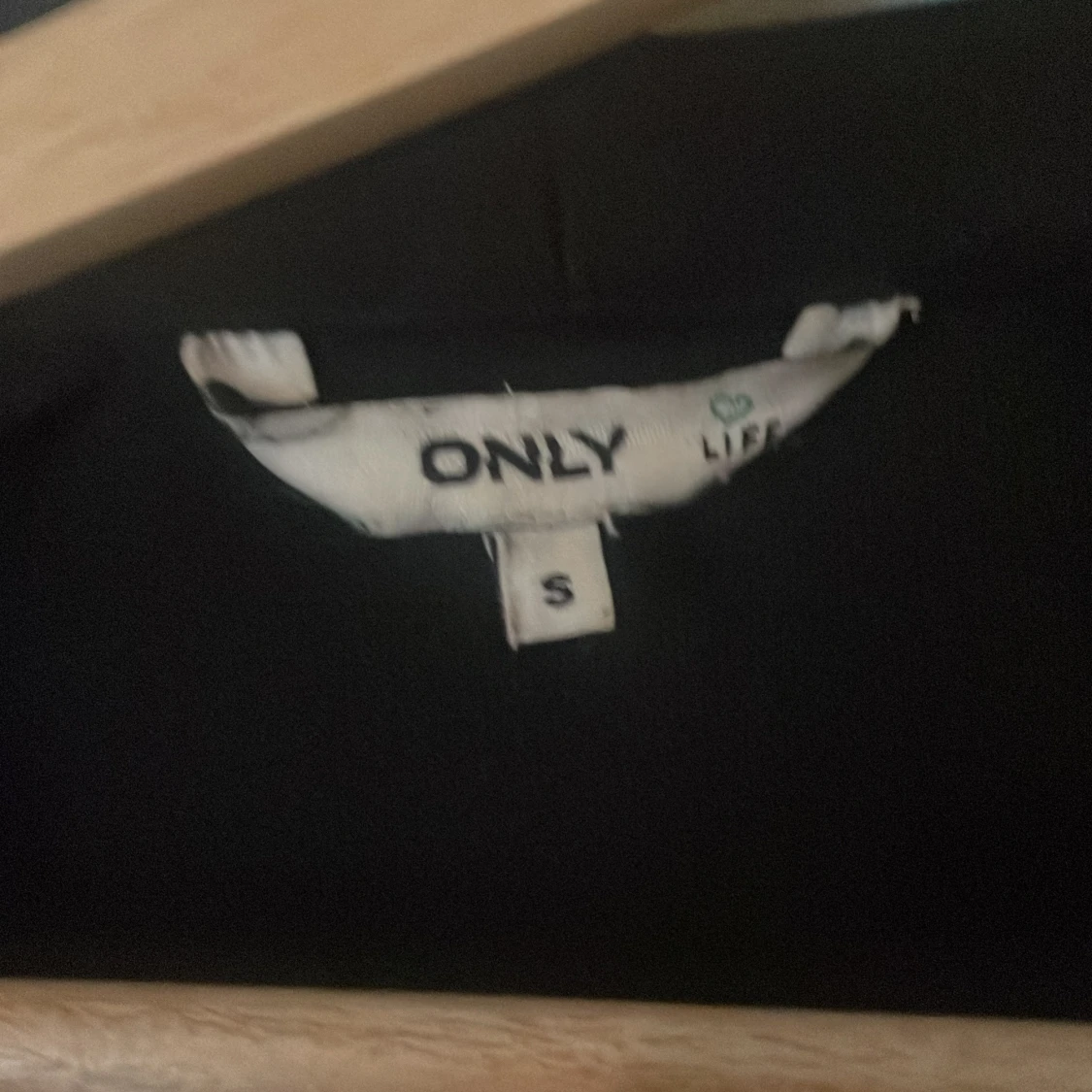 Svart omlottklänning från ONLY - 3