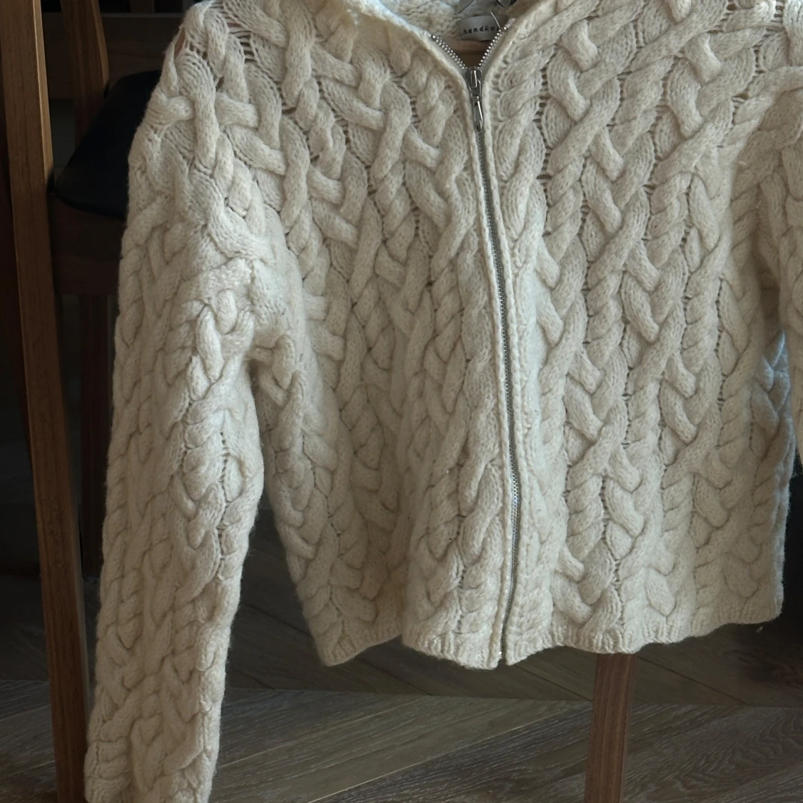 Vit stickad cardigan jacka med dragkedja - 1