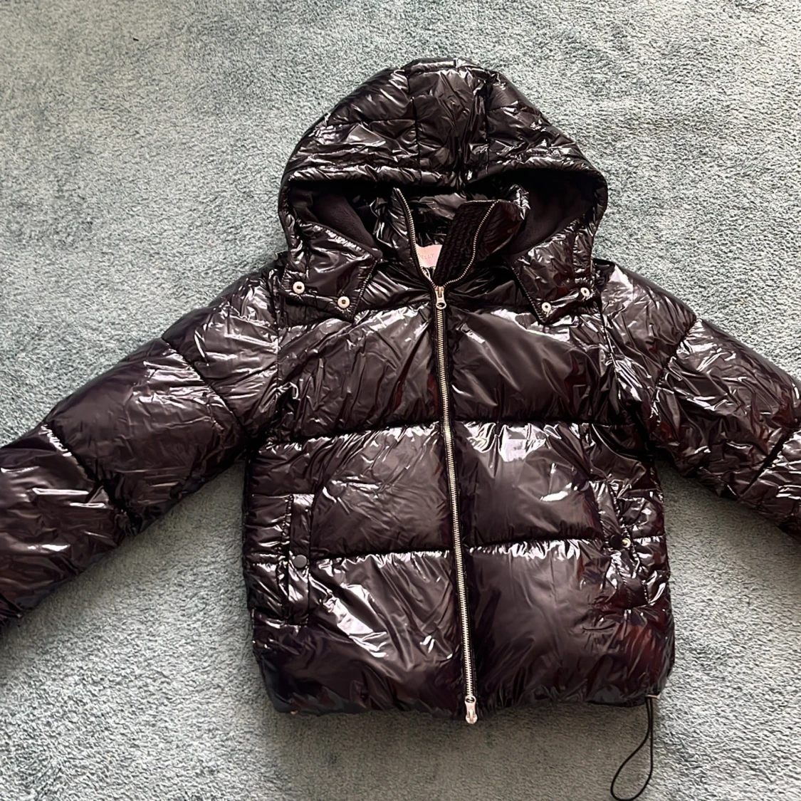 nelly shiny puffer - 1
