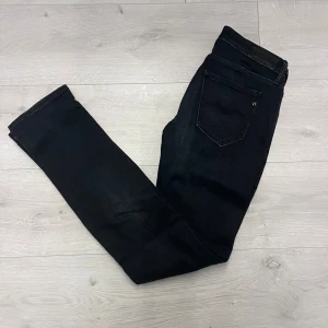 Replay jeans  - Hej! Säljer dessa replay jeans i strl W29 L32//jeansen är i fint sick//hör av er vid frågor eller så!