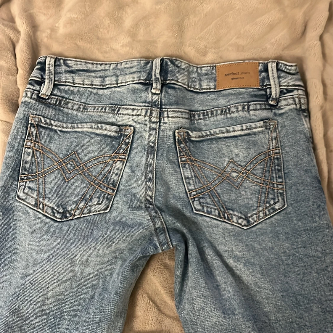 Ljusblå jeans från gina, strl 36 - 1