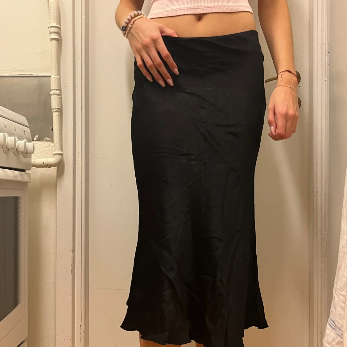 Svart Satinkjol  - 1