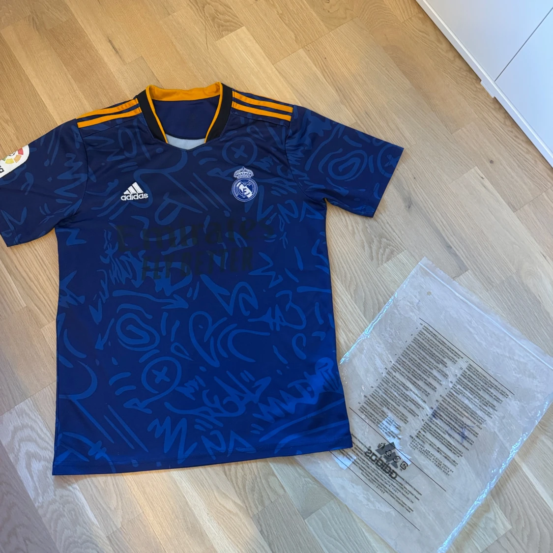 Real Madrid blå Adidas fotbollströja