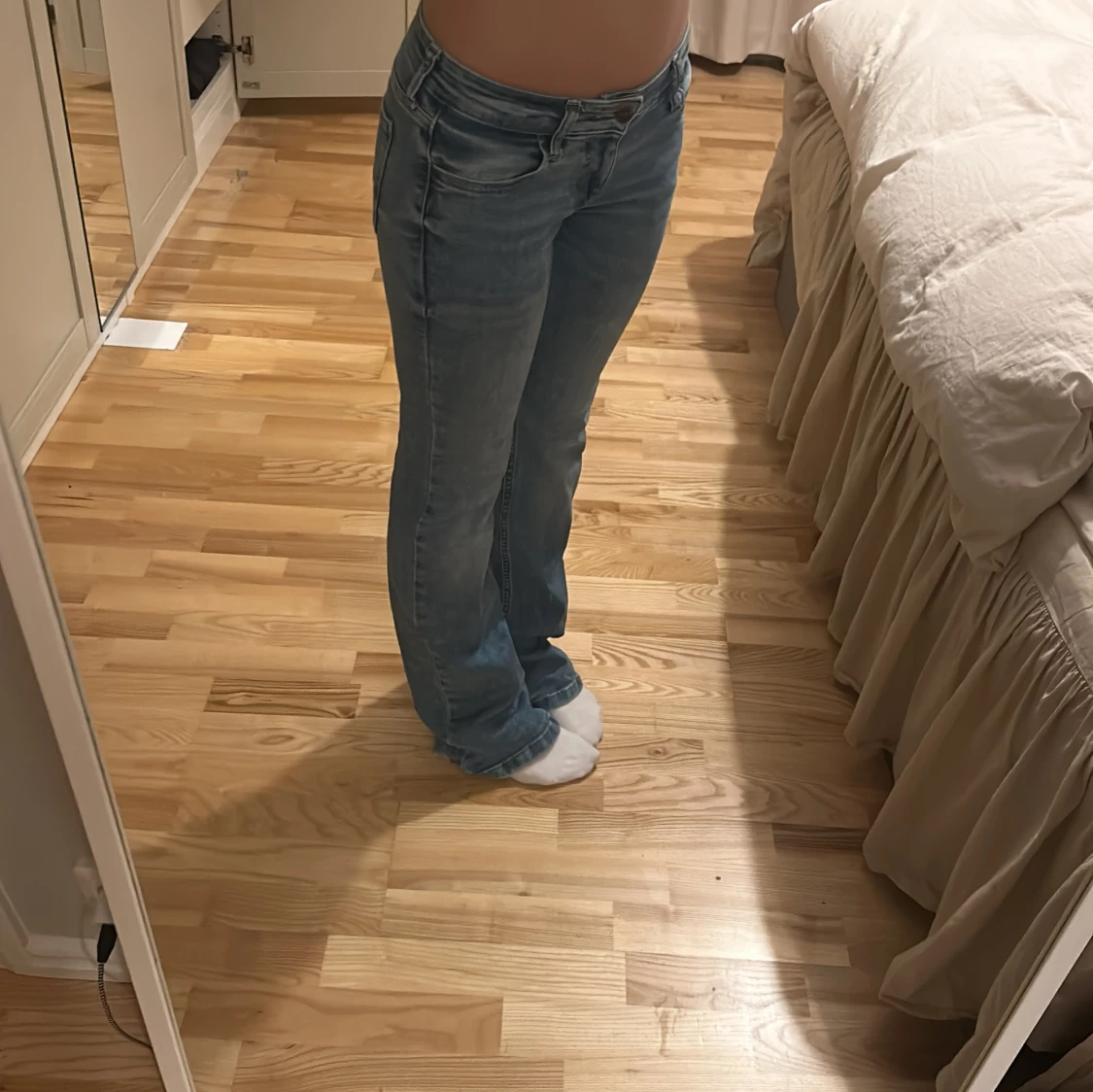 Blå bootcut jeans från Lee - 2