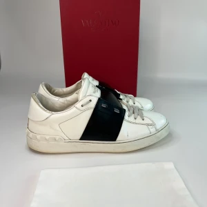Valentino open sneakers - Storlek 41 skick 9/10 allt og