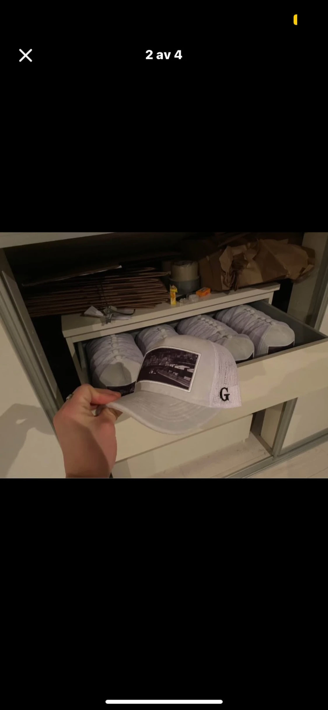 Utförsäljning av kepsar - 1