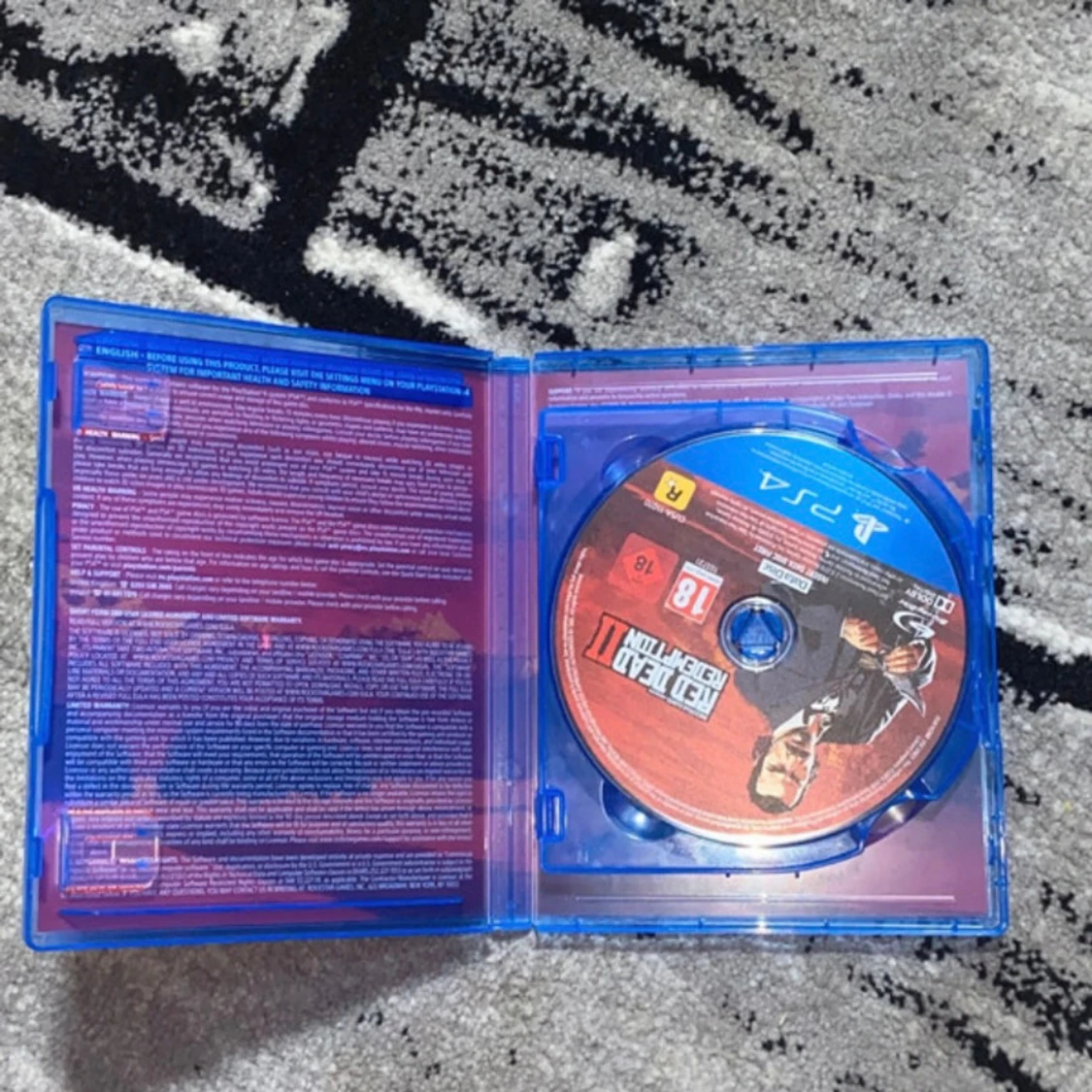 Red Dead Redemption II PS4 - 2