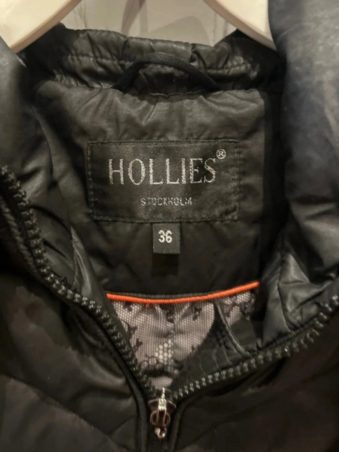 Svart pufferjacka  - 6