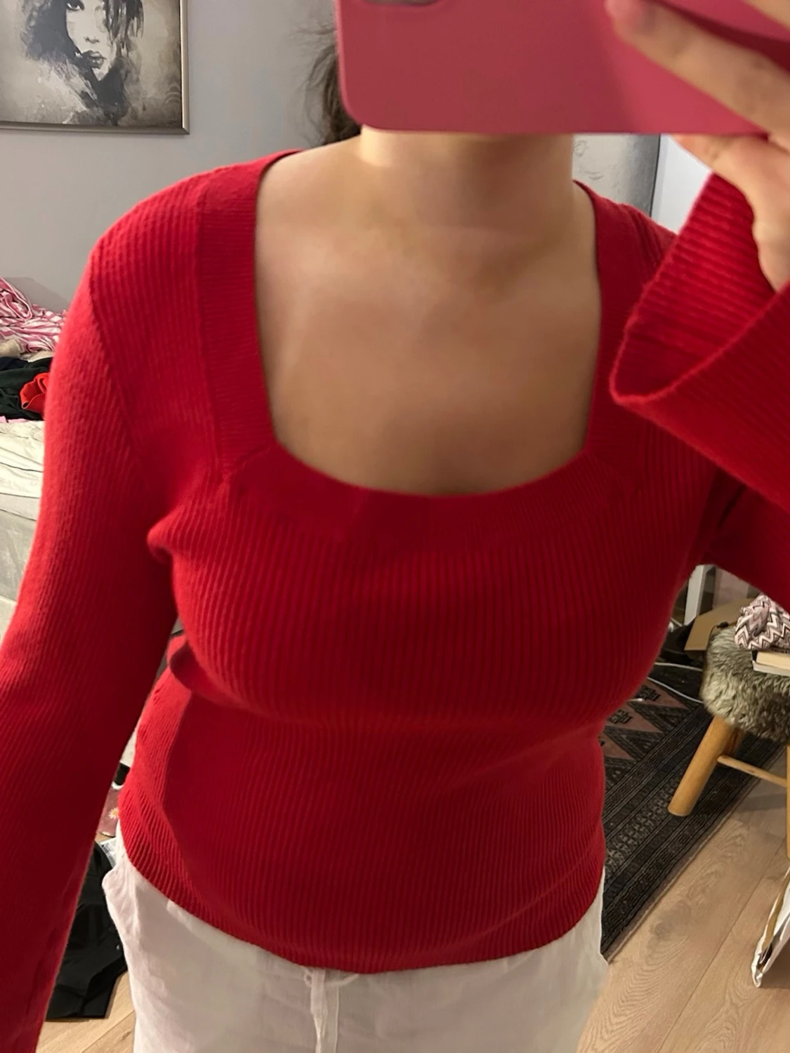 Röd stickad tröja med fyrkantig ringning - 4