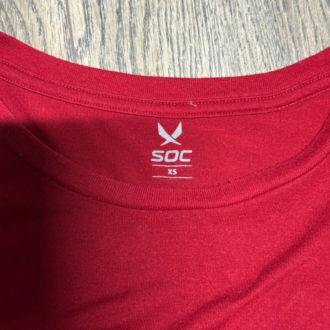 Röd ärmlös topp från SOC XS - 1