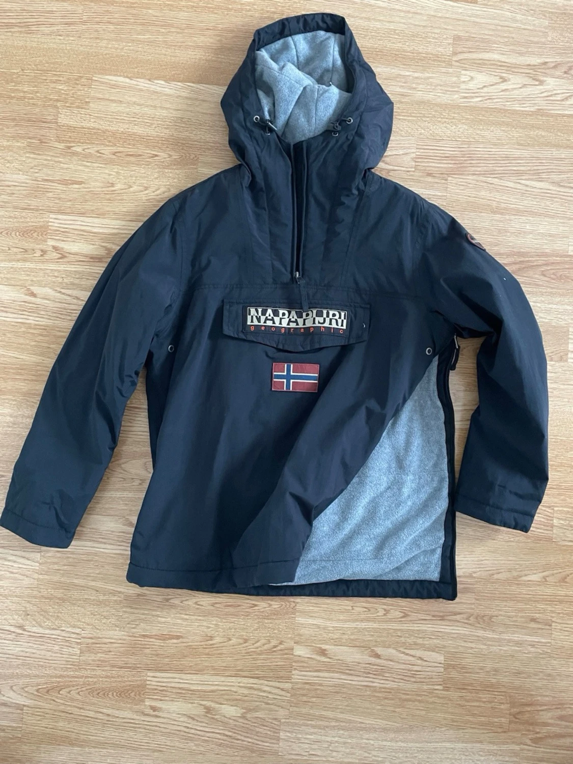 Napapijri svart parkas med fleece - 1