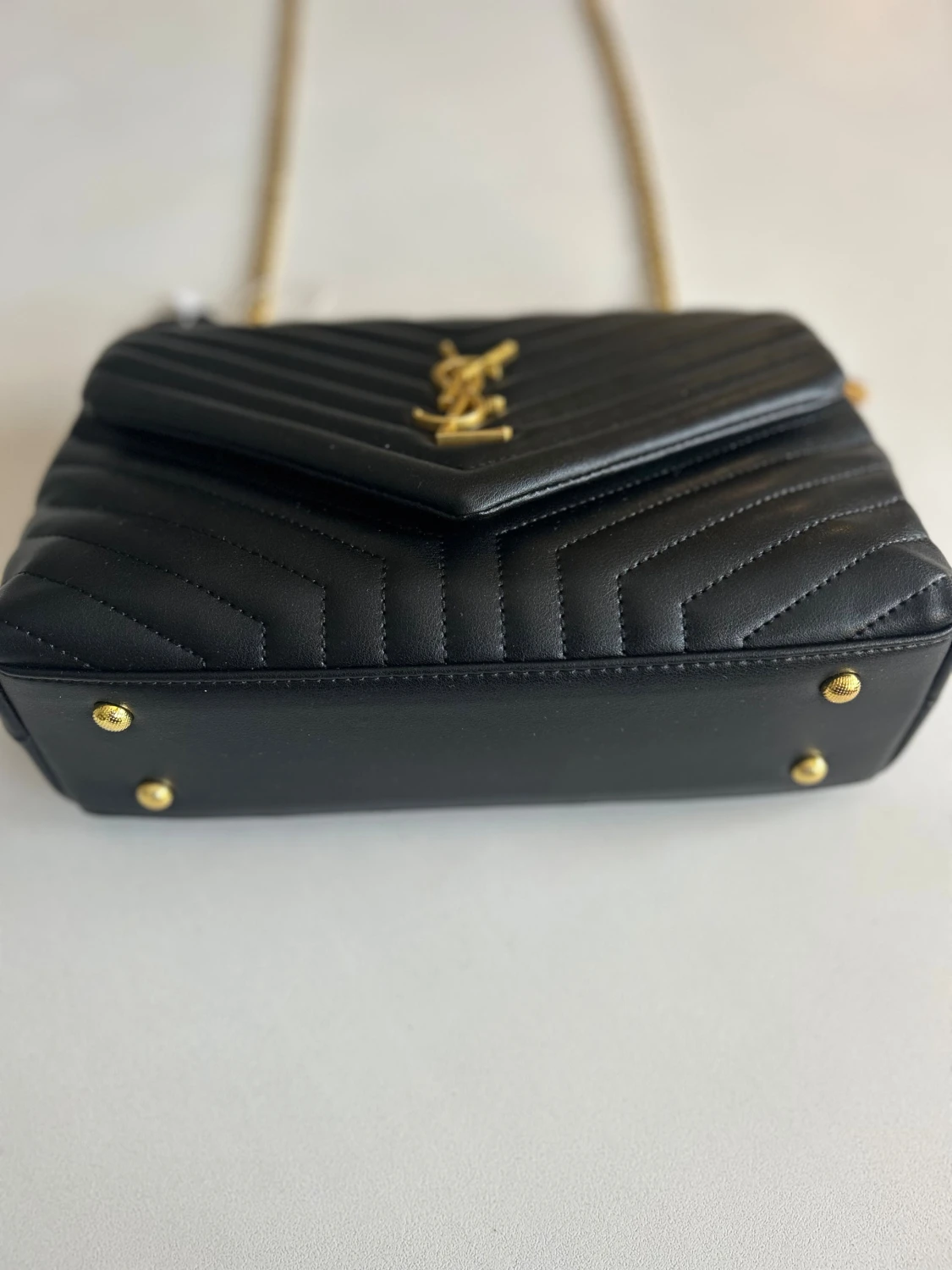 Svart axelremsväska handväska guld kedja skinn läder imitation - 5