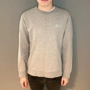 J.Lindberg tröja  - J.Lindberg tröja | storlek M | skick 10/10 | fraktar via valfrit ombud på köparens bekostnad | hör av dig vid funderingar 