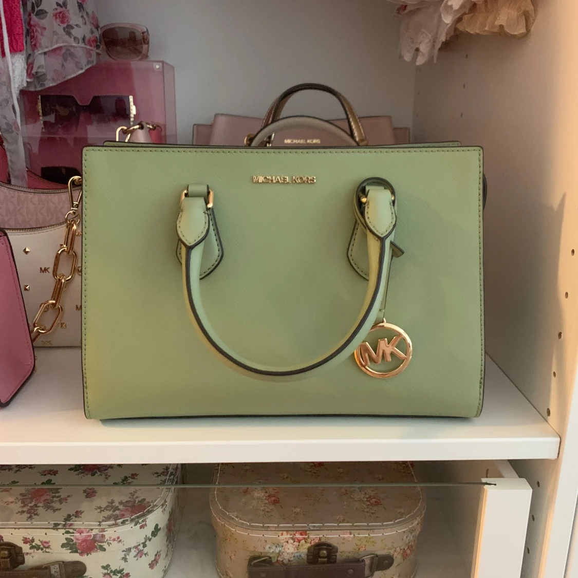 Michael Kors väska ”Sheila” i Light Sage