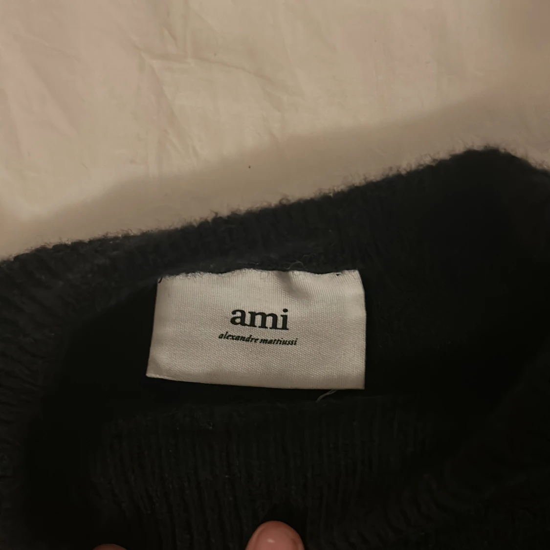 Svart stickad tröja från Ami - 1