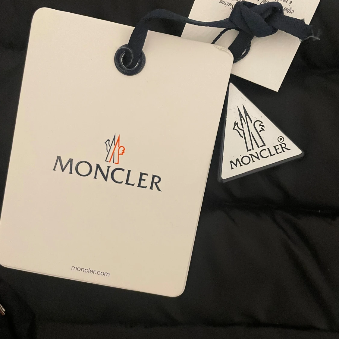 Svart pufferjacka från Moncler - 3