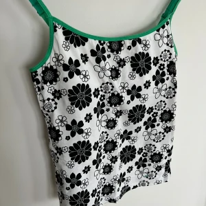 Linne  - Blommigt linne🖤(m)