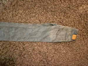 Ljusblå/grå jeans  - Använt 1-2 gånger