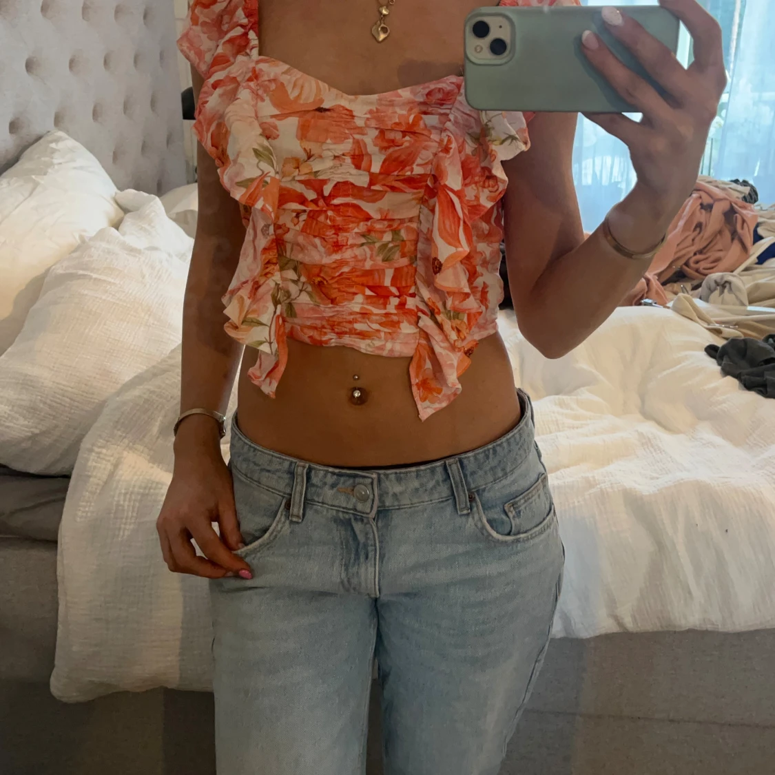 Blommig croppad linnetopp från H&M