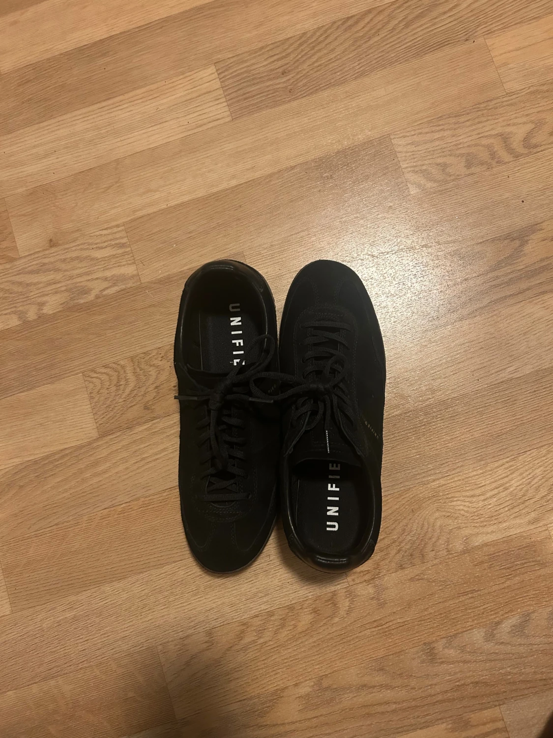 Svarta sneakers från Unified, strl 44 - 2