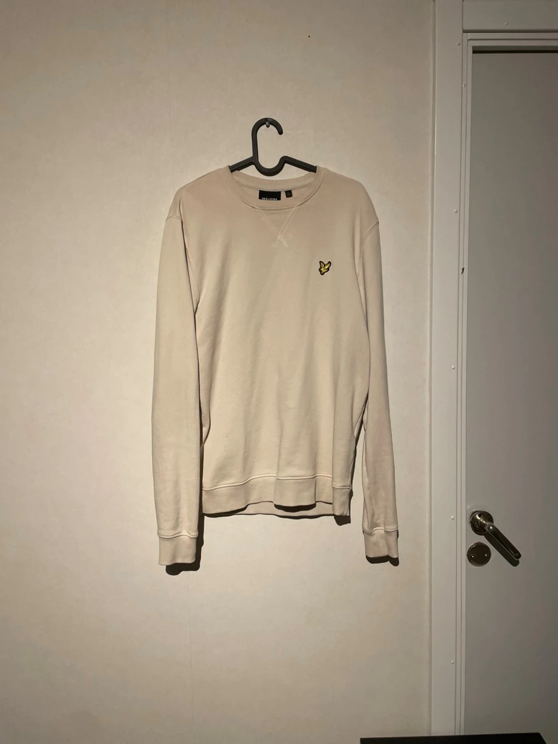 Beige sweatshirt från Lyle & Scott - 1