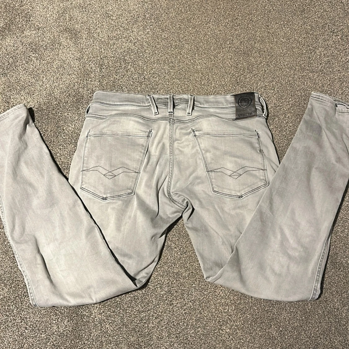 Replay Anbass ljusgrå jeans, stl 32 - 1