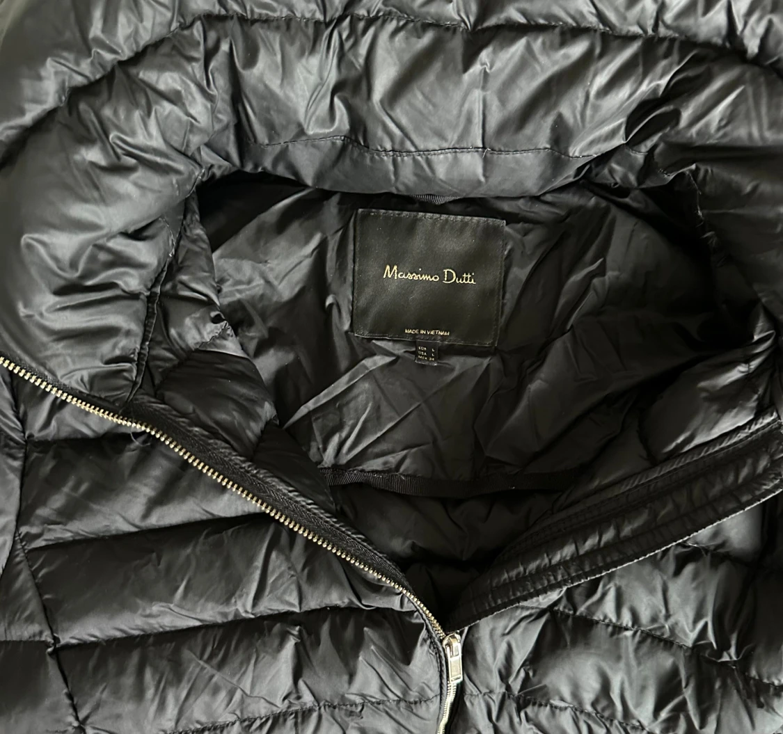 Svart dunjacka från Massimo Dutti - 2