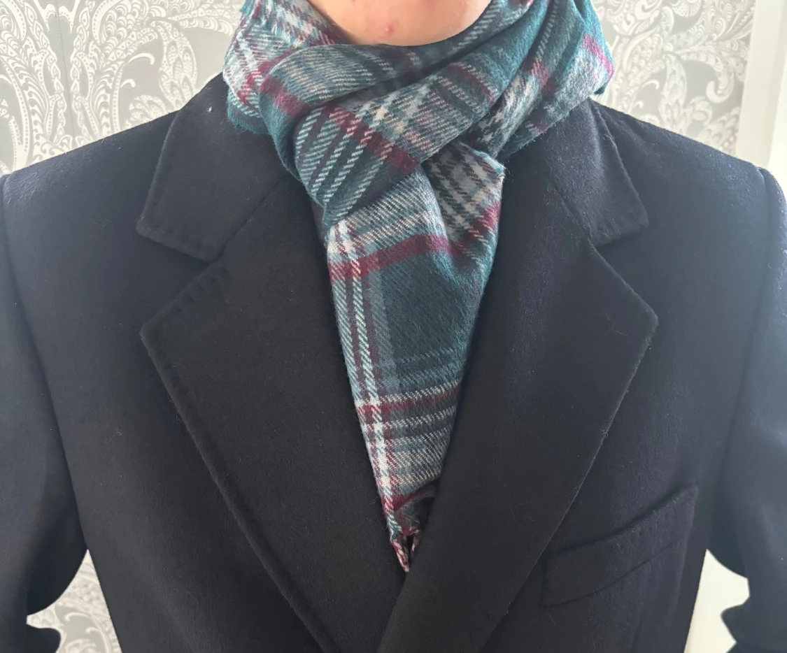 Burberry Scarf (ÄKTA) - 1