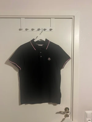 Moncler Pike - Svart, Storlek M