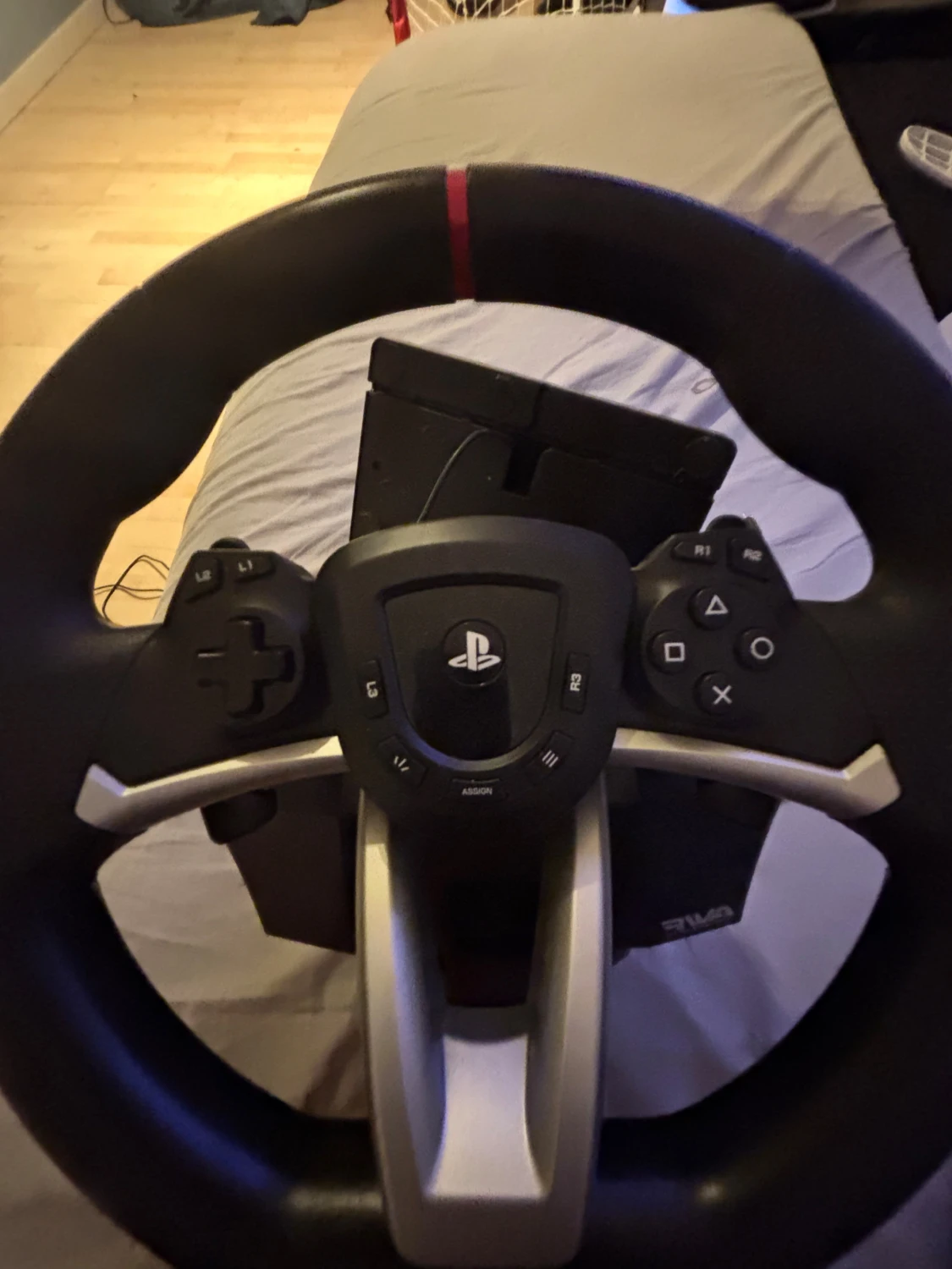 Hori Racing Wheel Apex (RWA) för PlayStation