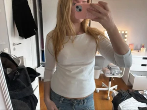 3/4 ärmad topp - Superfin vit trekvartärmad tröja! I fint skick, storlek S!!