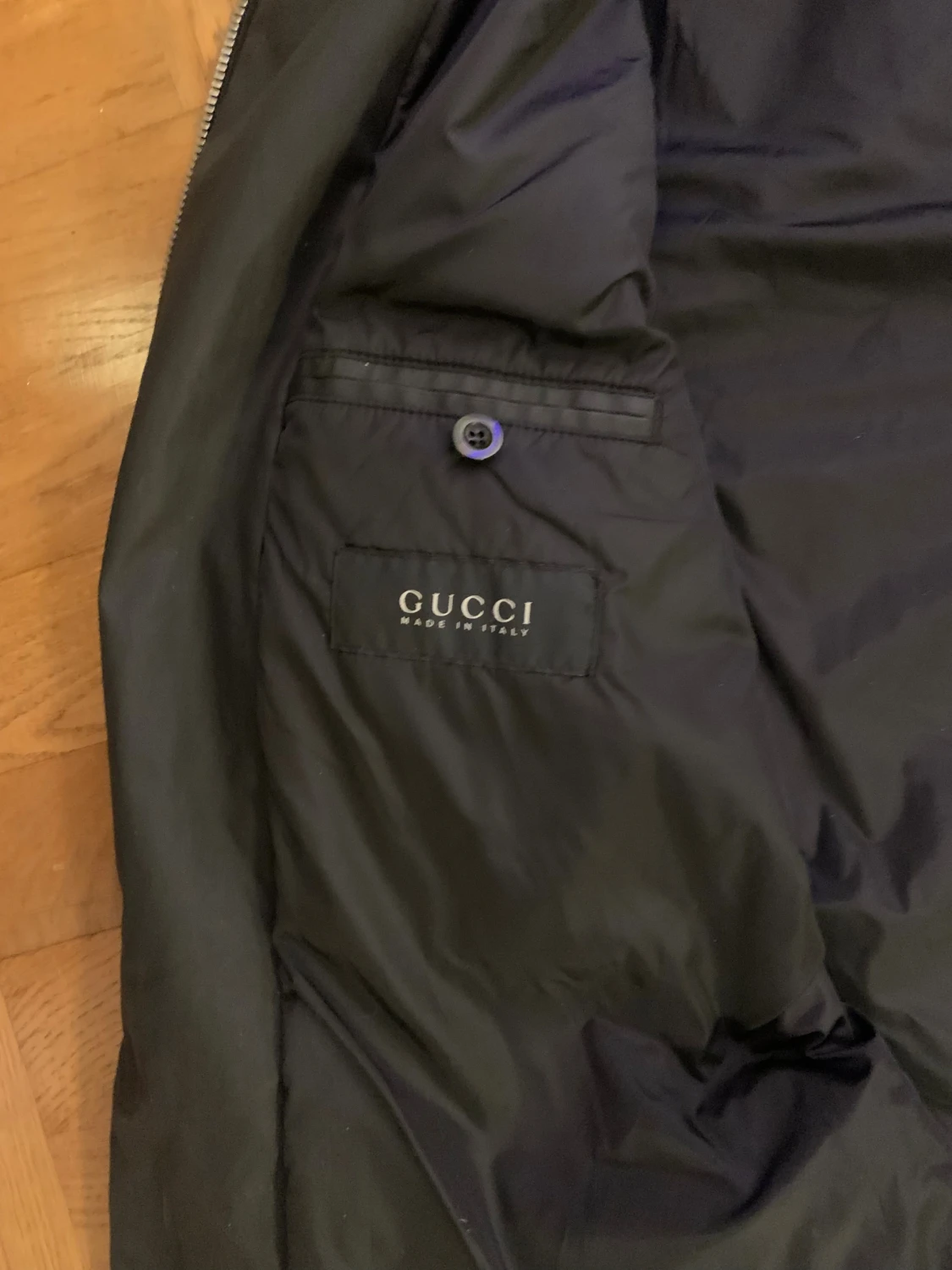 Svart jacka från Gucci - 2