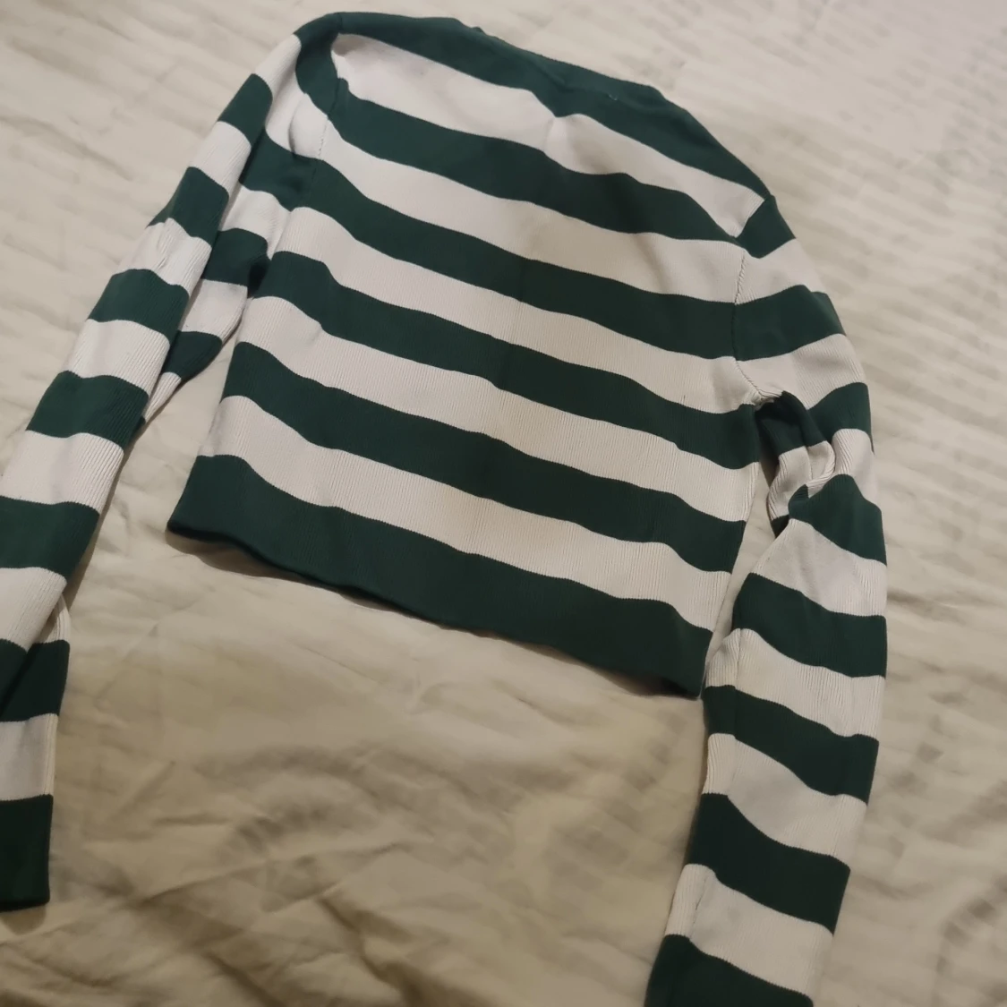 Randig croppad topp från Zara - 1