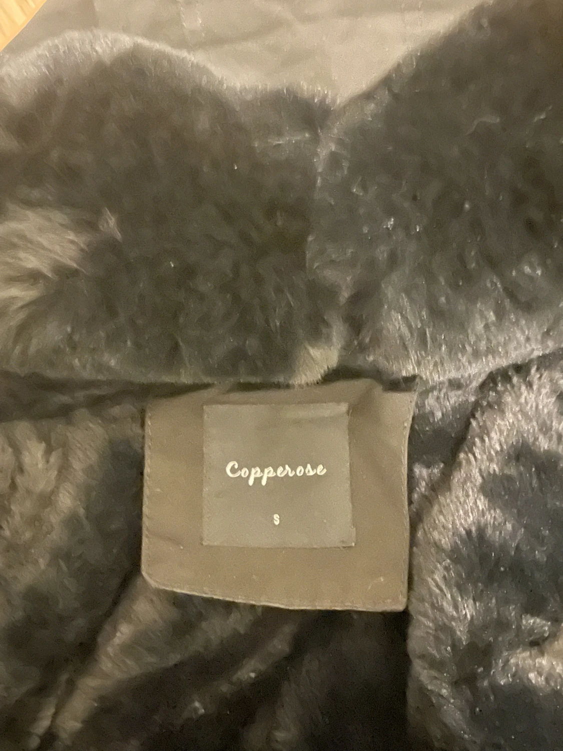 Svart pälsjacka från Copperose - 2