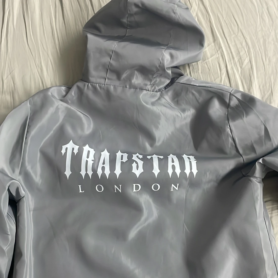 Grå vindjacka Trapstar London M - 2