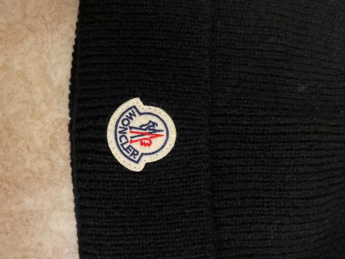 Svart Moncler mössa i ull - 1
