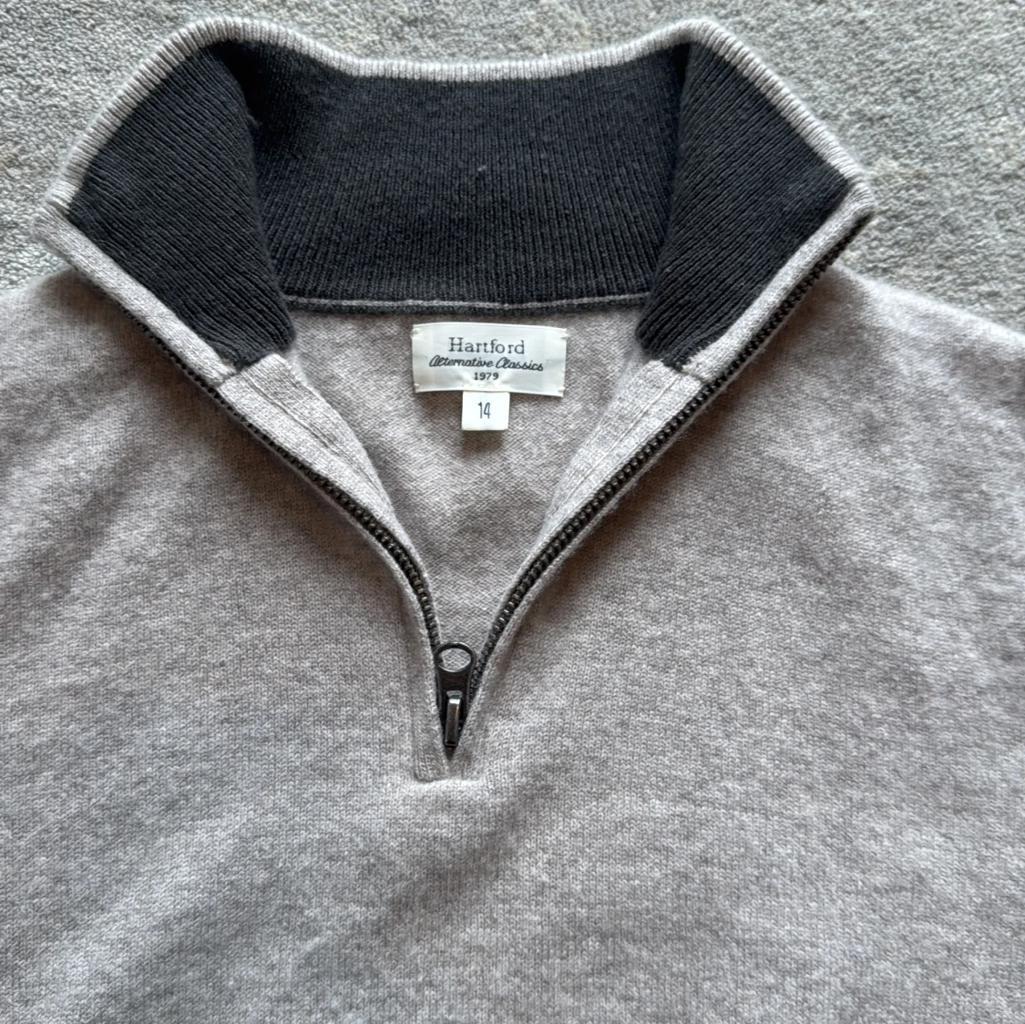 Grå half zip tröja från Hartford - 1