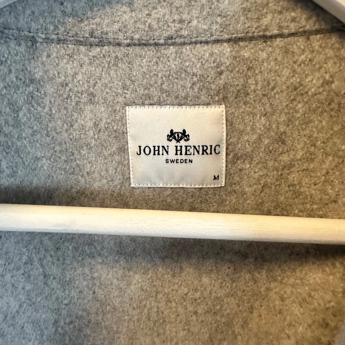 Grå ullrock från John Henric - 2