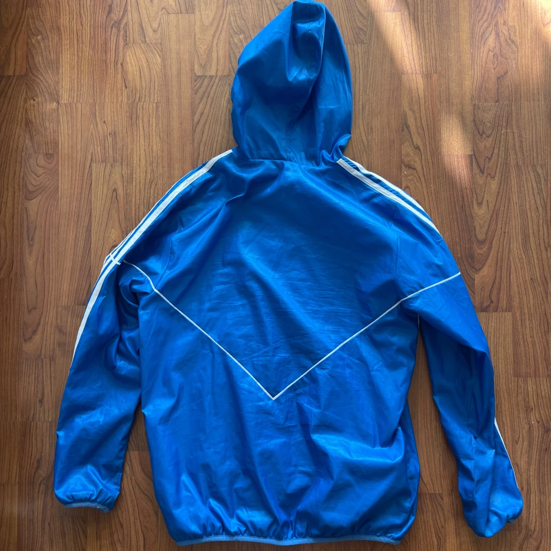 Blå Adidas vindjacka med huva M - 1