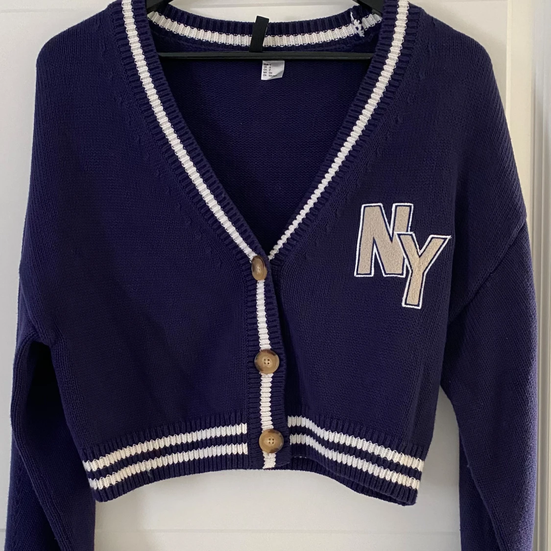 Marinblå croppad kofta från H&M Divided